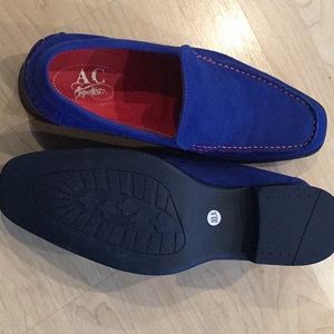 Brand New Faux Suede Mens Shoes - Size 10.5 - AC Signature